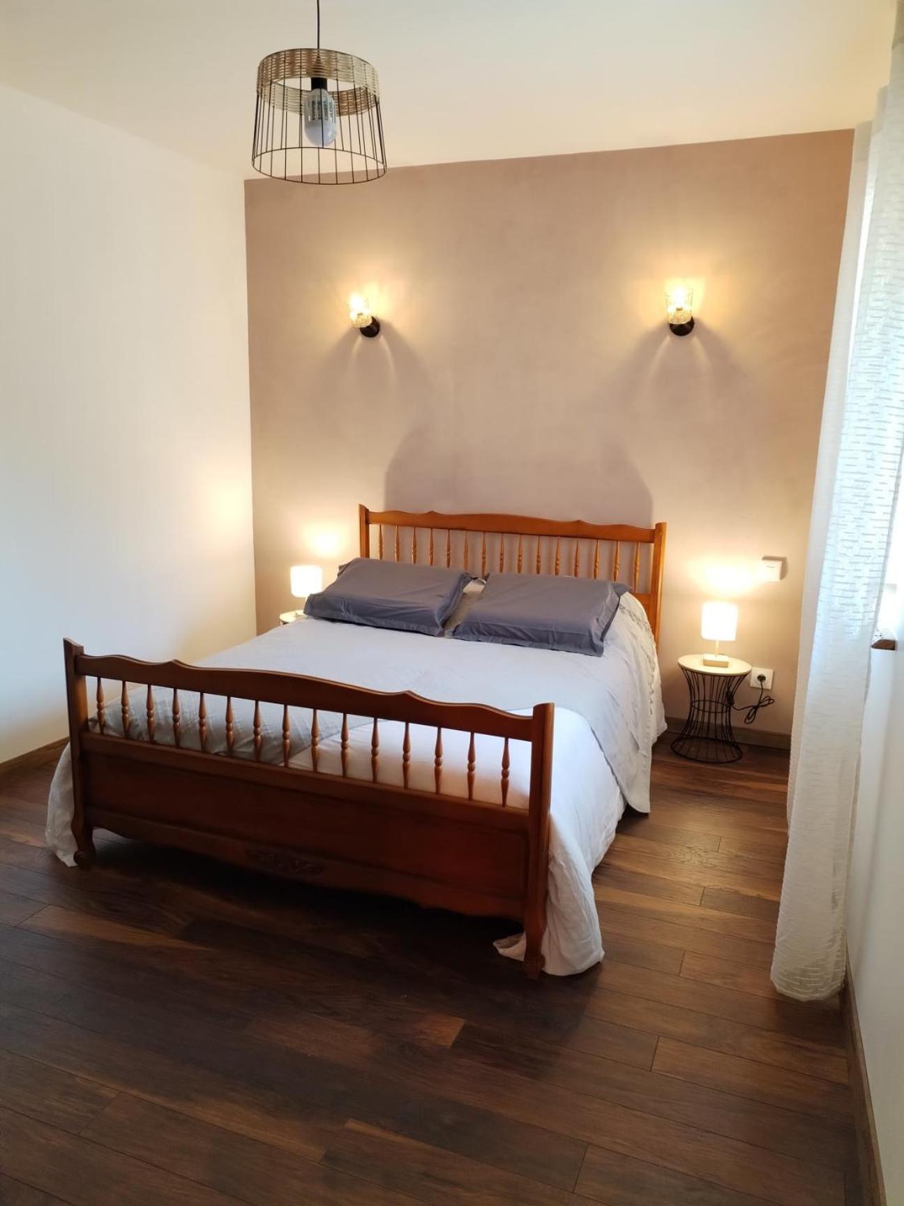 La Taniere Apartment Lagarde-Pareol Exterior photo